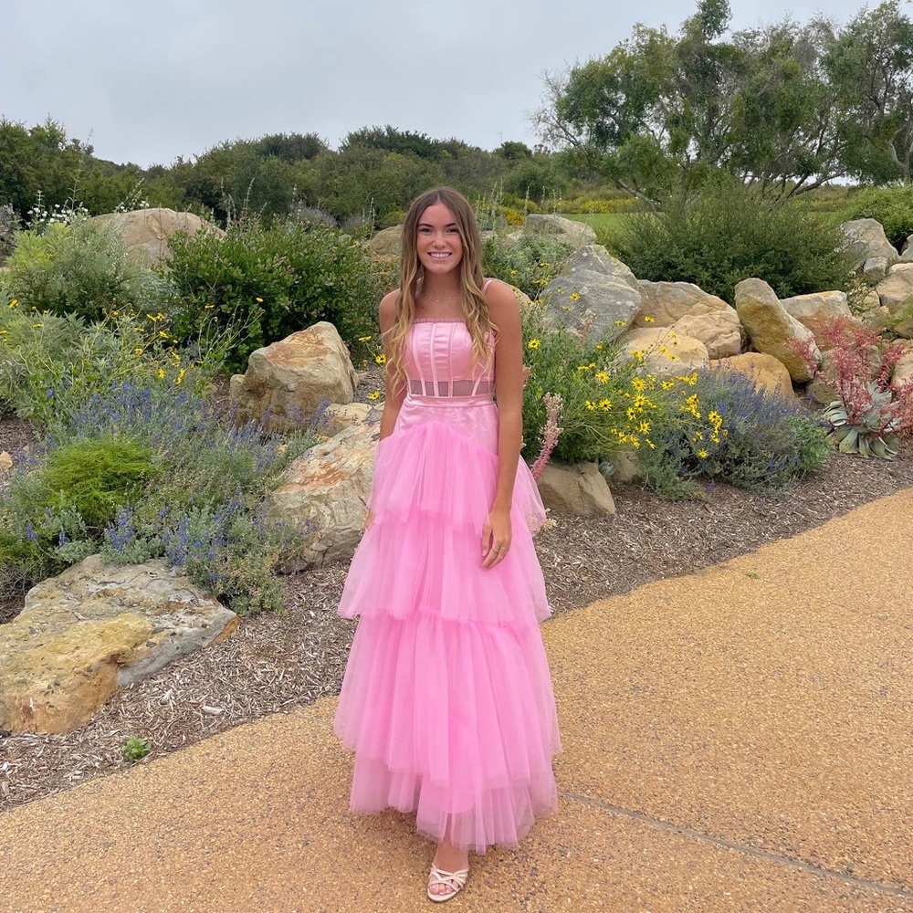 Pink Tulle Prom Dress!!